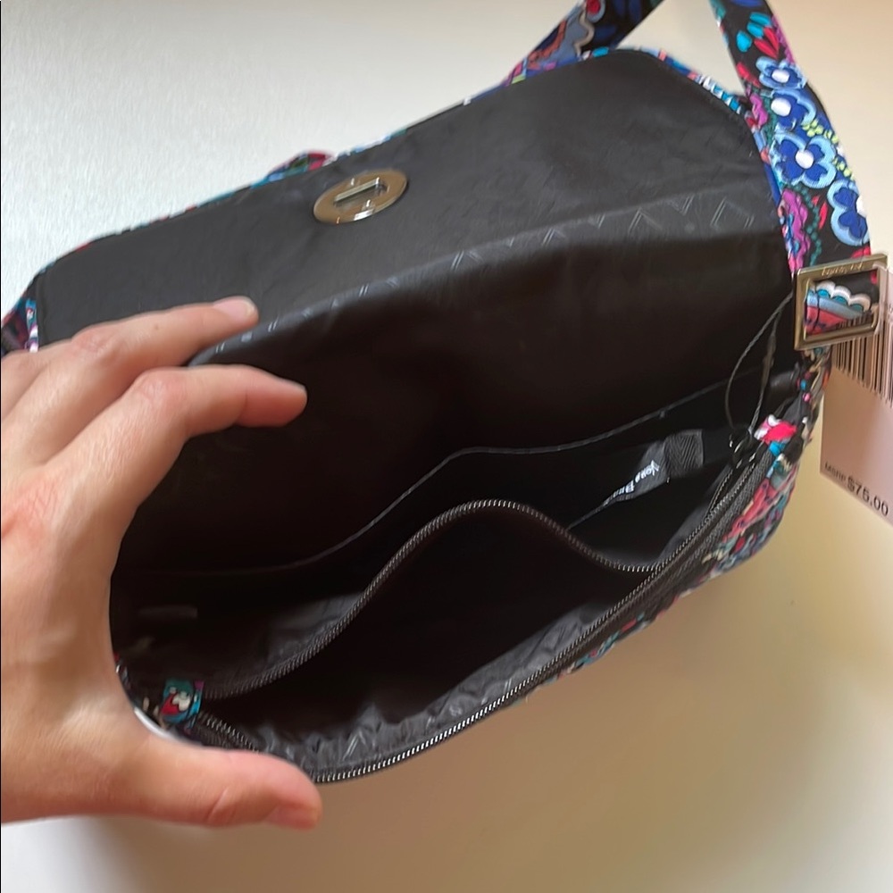 Vera Bradley Turnlock Crossbody Haymarket Paisley NWT - Picture 4 of 12